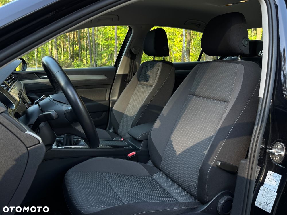 Volkswagen Passat 1.5 TSI EVO Essence - 22