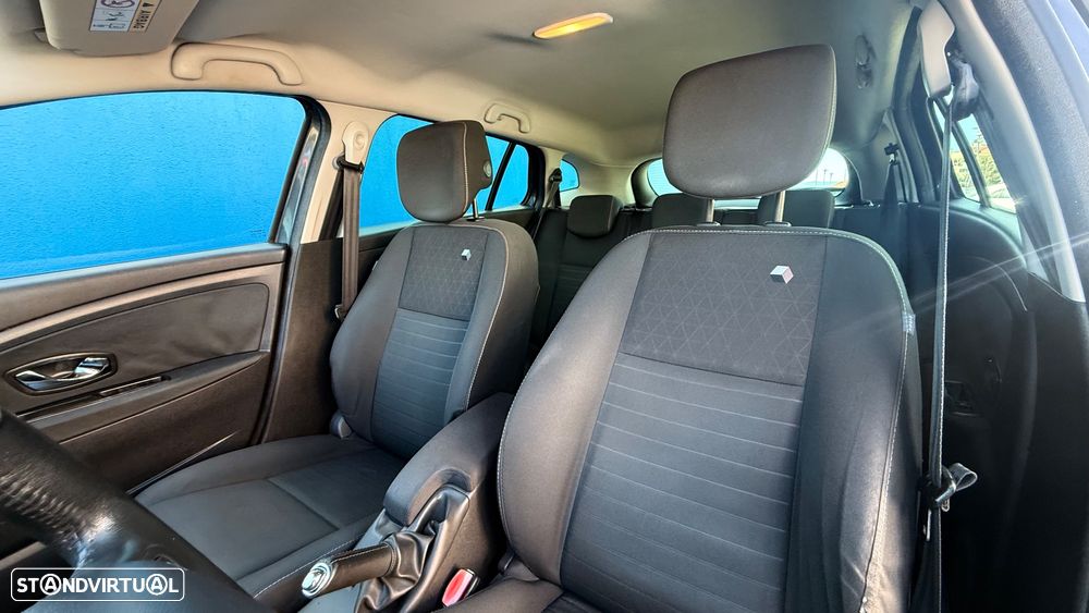 Renault Mégane Sport Tourer 1.5 dCi Dynamique S SS - 9