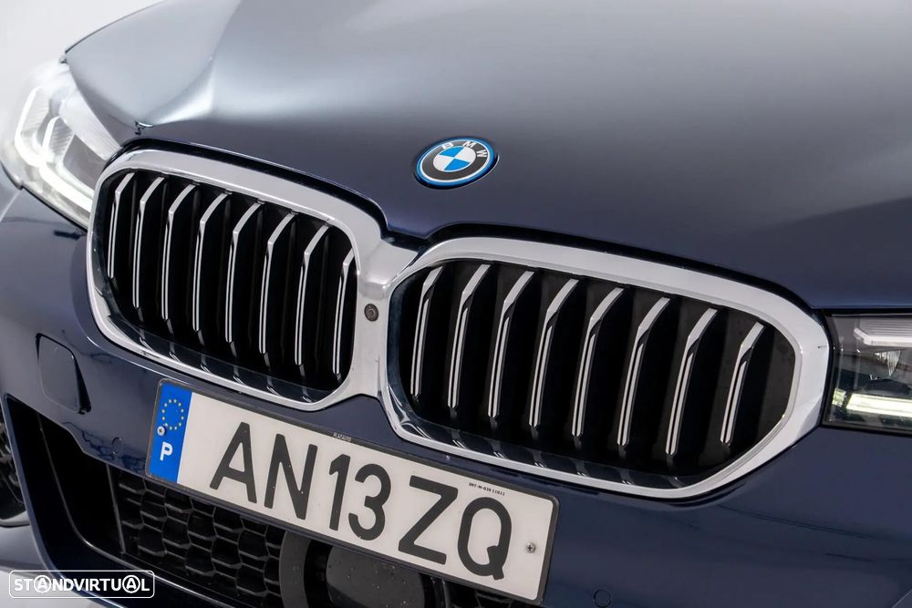 BMW 545 e xDrive Line Luxury - 17