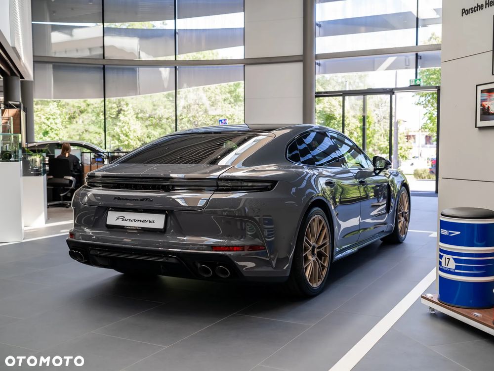 Porsche Panamera GTS - 9