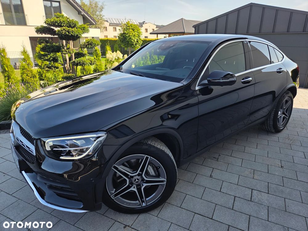 Mercedes-Benz GLC 200 4Matic 9G-TRONIC AMG Line Plus - 4