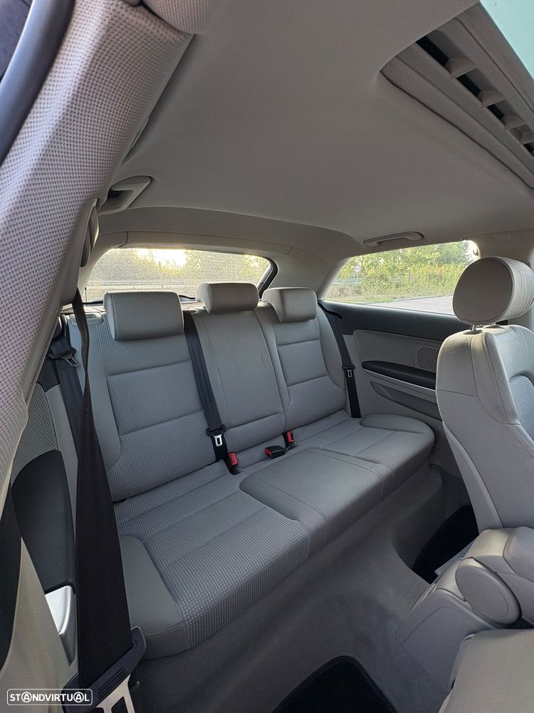 Audi A3 2.0 TDI Attraction - 8