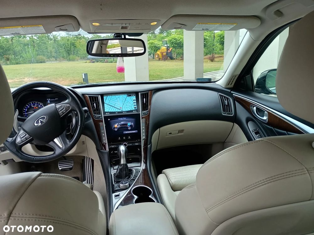 Infiniti Q50 Q50S Hybrid Premium Executive - 7