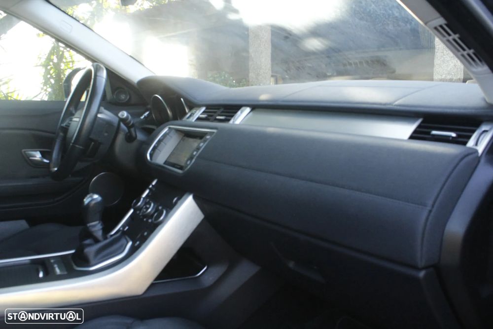 Land Rover Range Rover Evoque 2.0 eD4 SE Dynamic - 25
