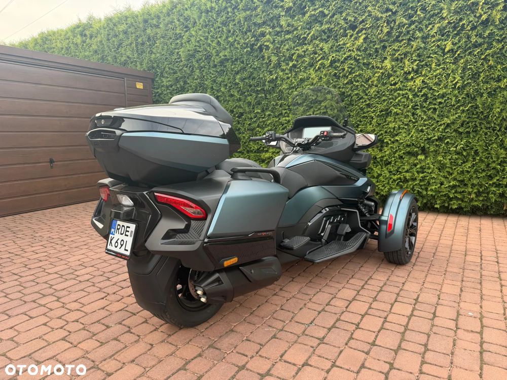 Can-Am Spyder - 4