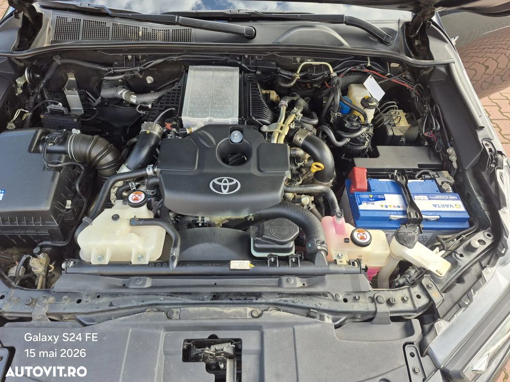 Toyota Hilux 2.8D 204CP 4x4 Double Cab AT Invincible - 19
