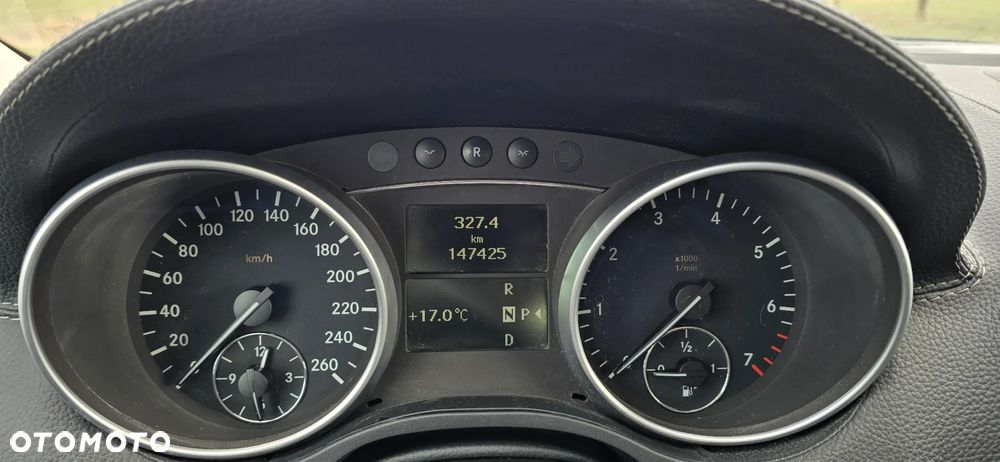 Mercedes-Benz GL 450 - 31