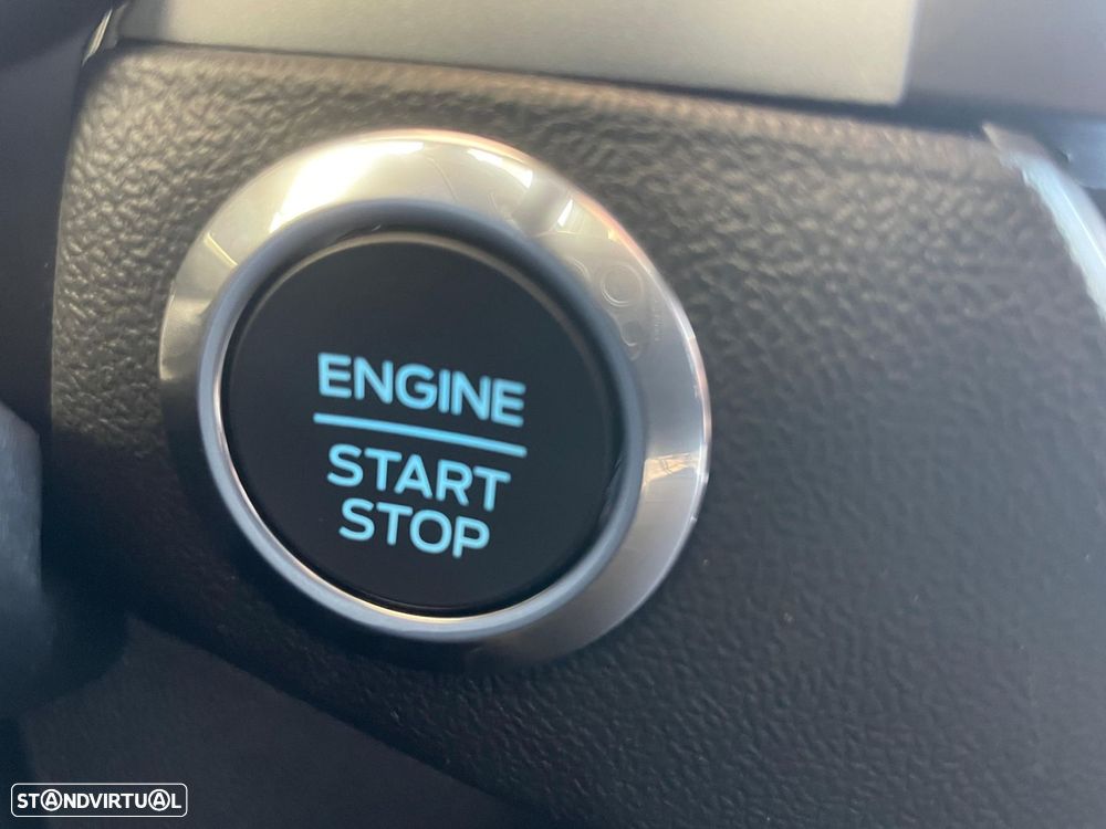 Ford Focus 1.0 EcoBoost MHEV ST-Line X - 22