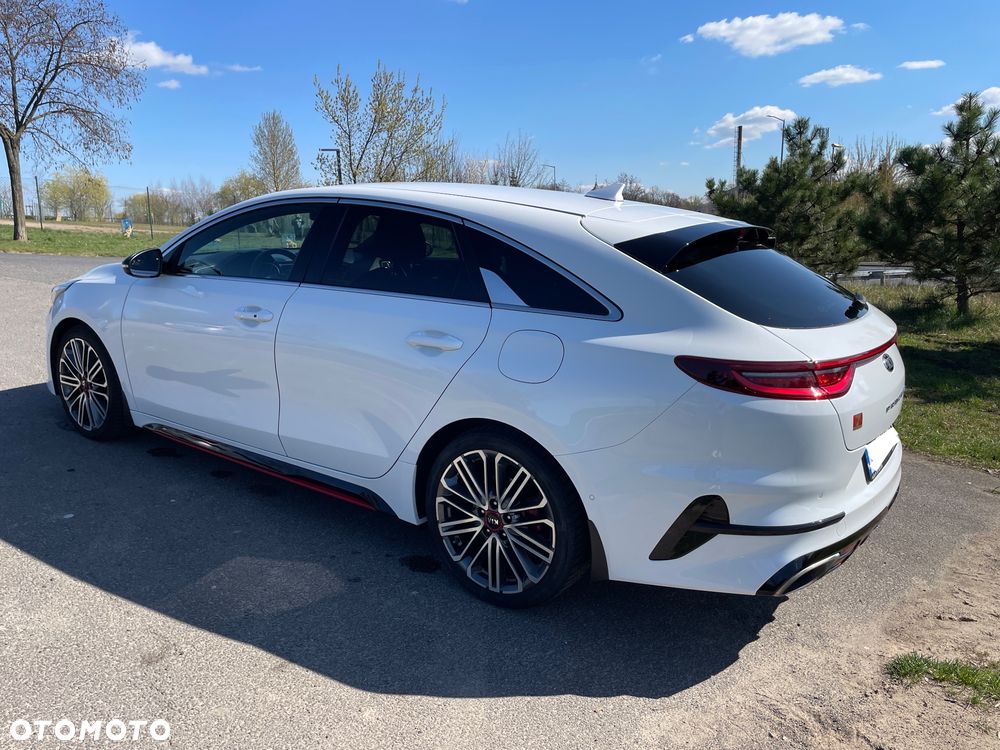 Kia ProCeed - 19