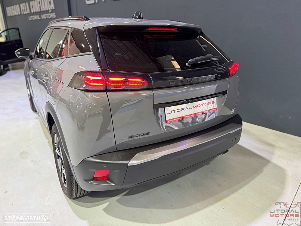 Peugeot 2008 1.2 PureTech Allure - 9