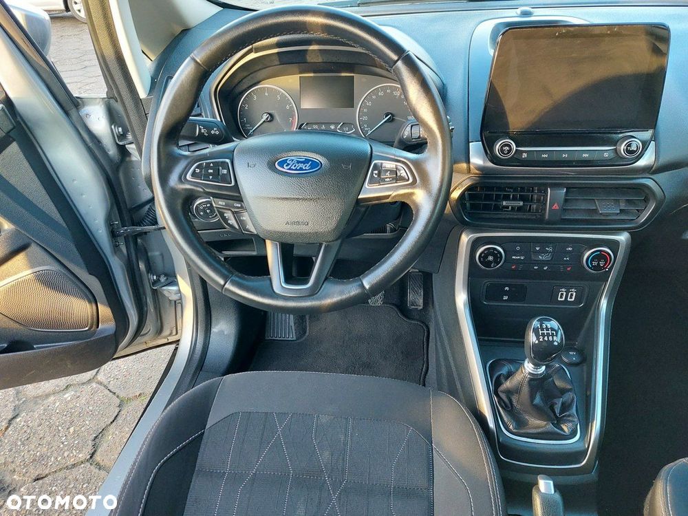 Ford EcoSport - 18