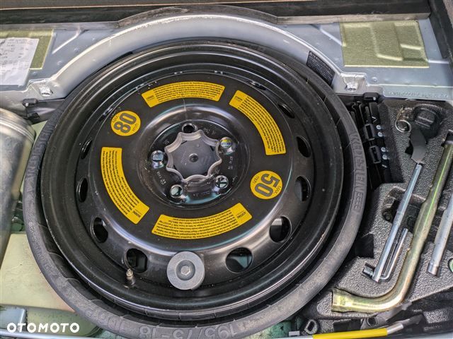 Volkswagen Touareg 6.0 W12 Automatik Sport Edition - 16