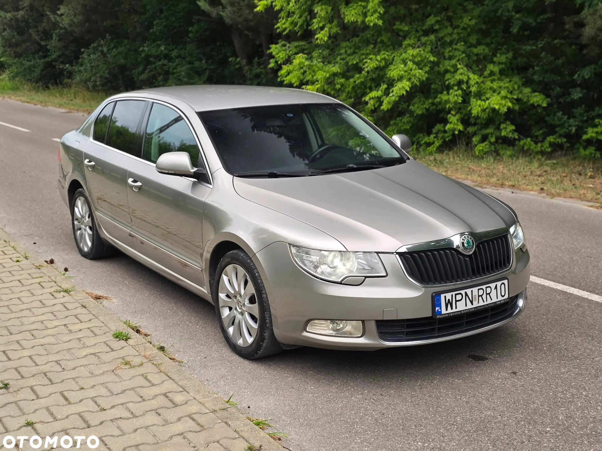 Skoda Superb 2.0 TDI Ambition DSG - 11