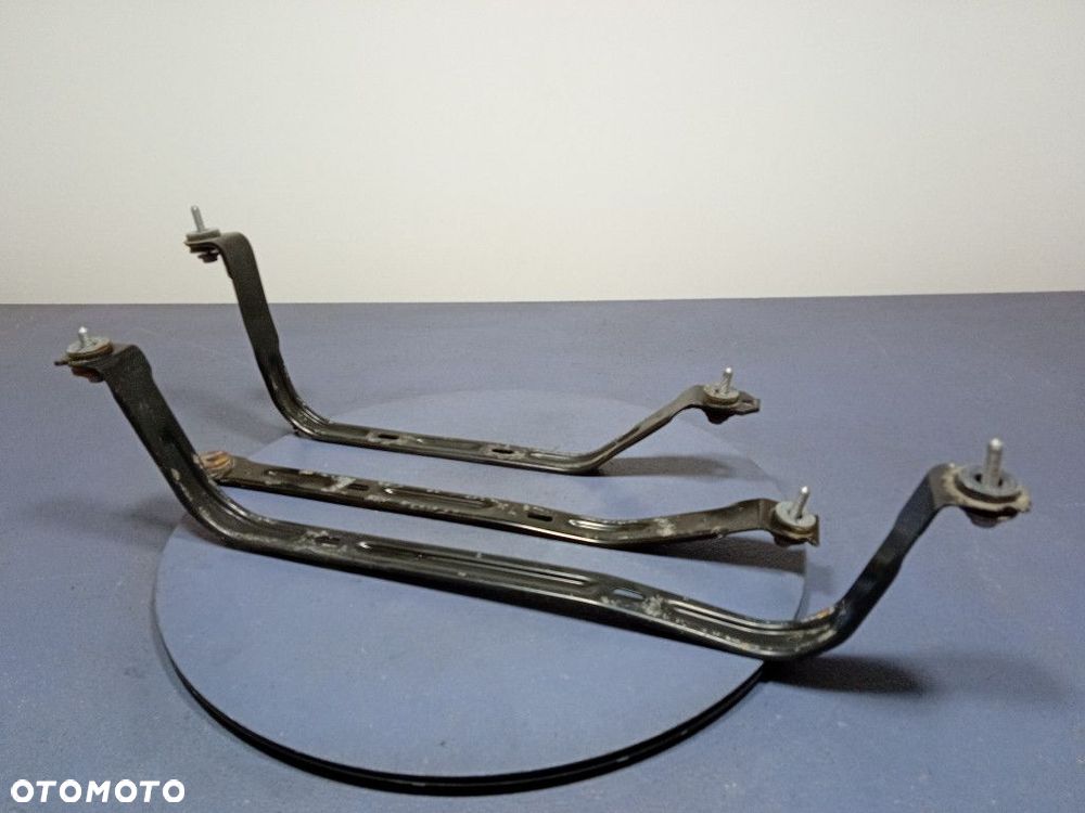 AUDI A7 C8 3.0 TDI MOCOWANIA OBEJMY ZBIORNIKA PALIWA KOMPLET 4K0201654 - 3