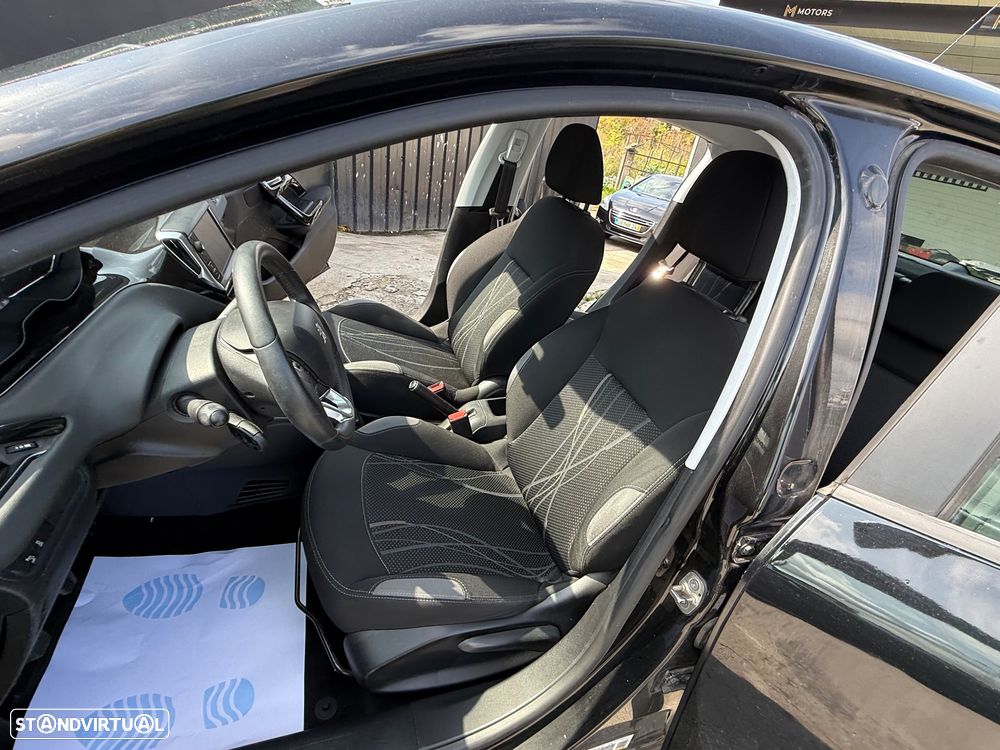 Peugeot 208 1.2 PureTech Style - 47