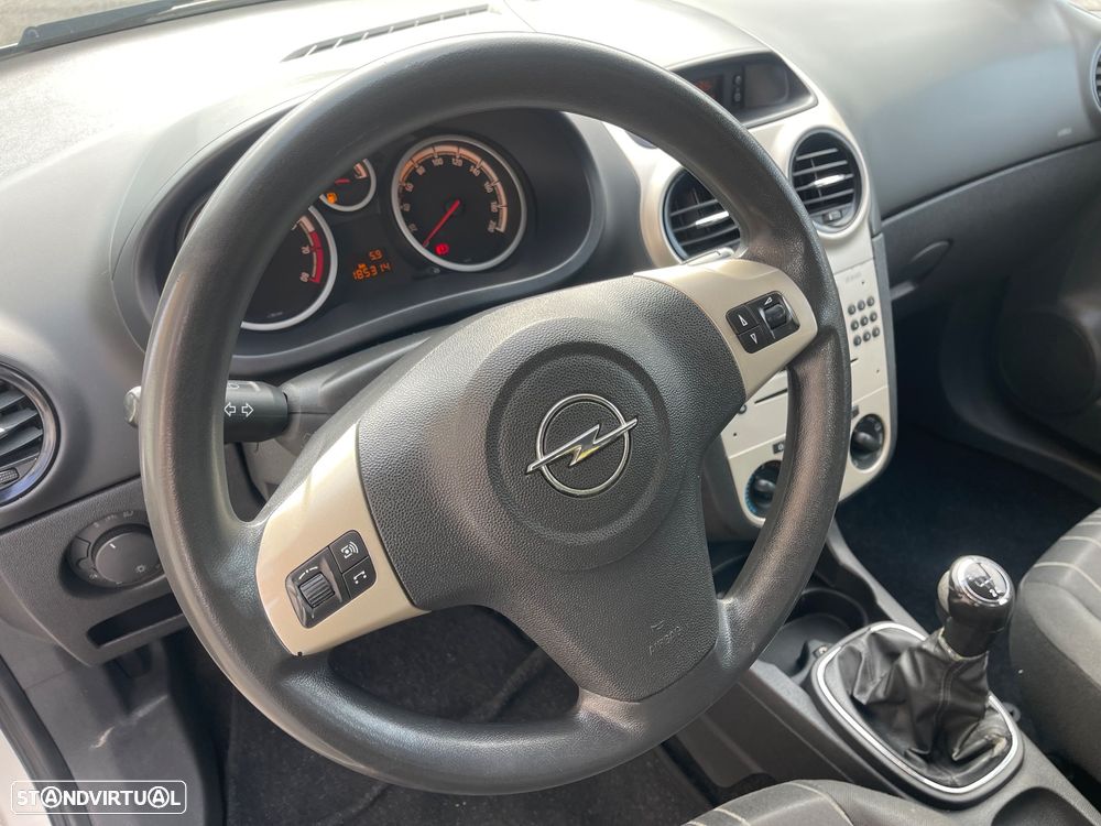 Opel Corsa 1.2 Cosmo - 8