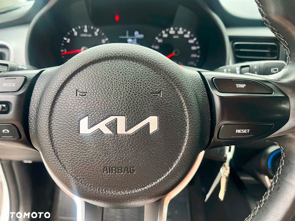 Kia Stonic 1.2 M - 23