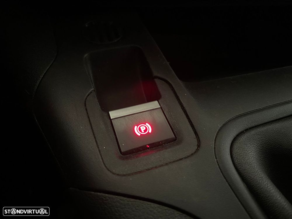 Peugeot Partner 1.5 BlueHDi Asphalt Longa - 17