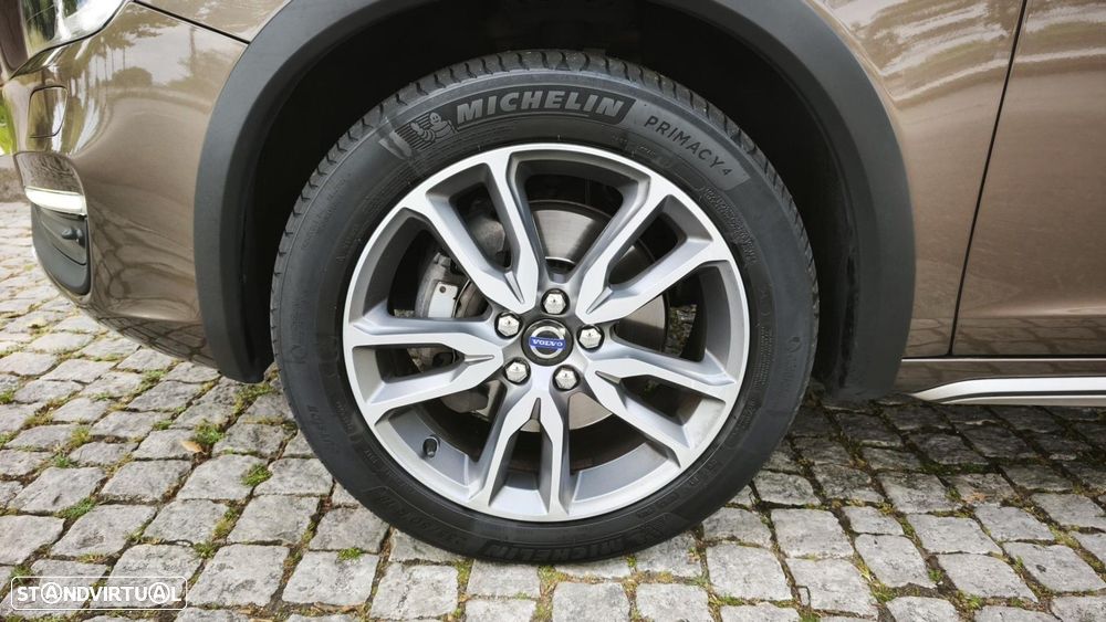 Volvo V60 Cross Country 2.0 D3 Summum Geartronic - 35