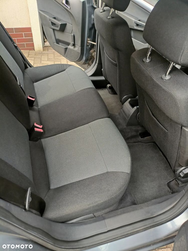 Opel Astra - 14
