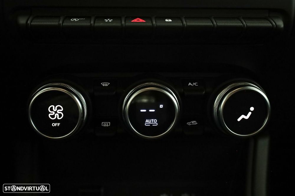 Renault Captur 1.0 TCe Techno Bi-Fuel - 13