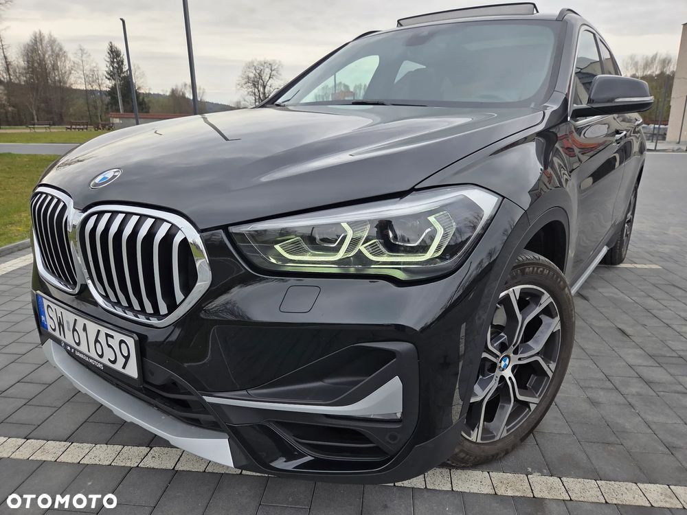 BMW X1 xDrive20i - 1