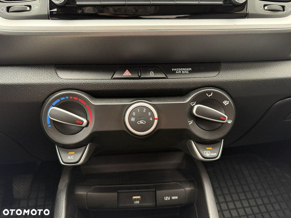 Kia Stonic 1.2 M - 26