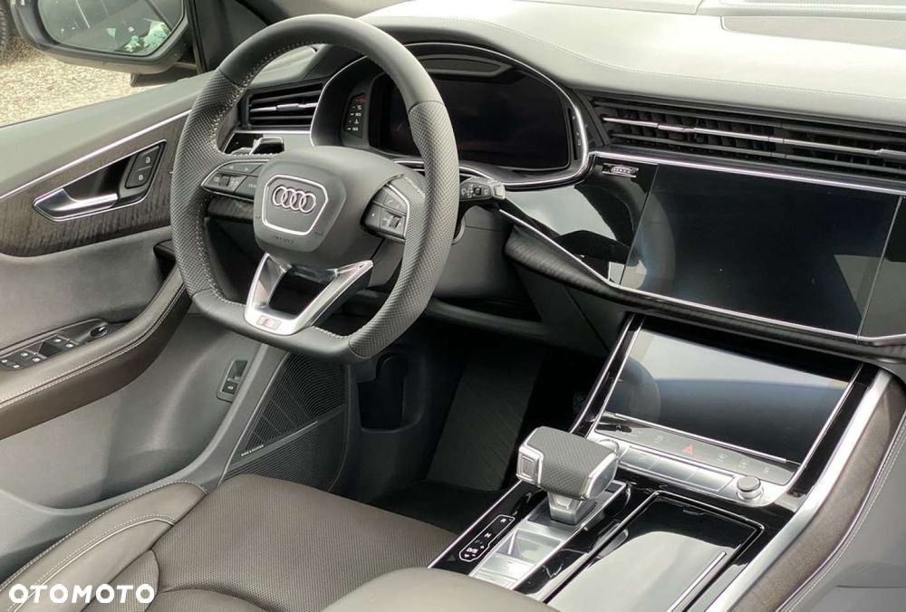 Audi Q8 - 22