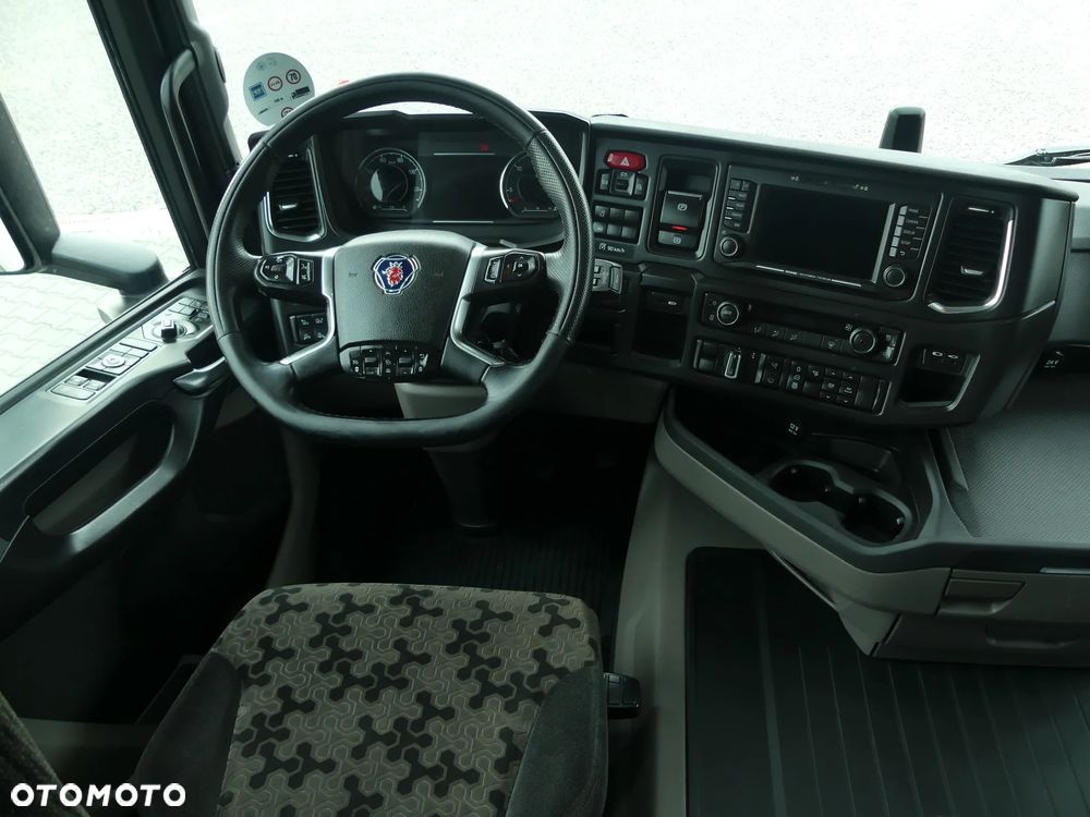 Scania R450 / EURO 6 / RETARDER / LOW DECK / KLIMA POSTOJOWA / - 28