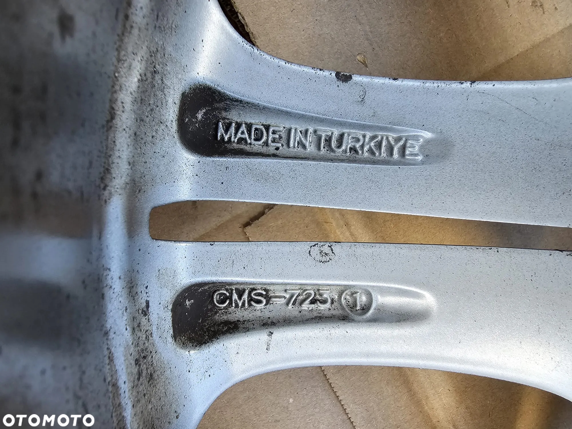 (Z18) Renault OE Clio IV GT Sport / 403008380R / 7Jx17 ET44 4x100 - 8