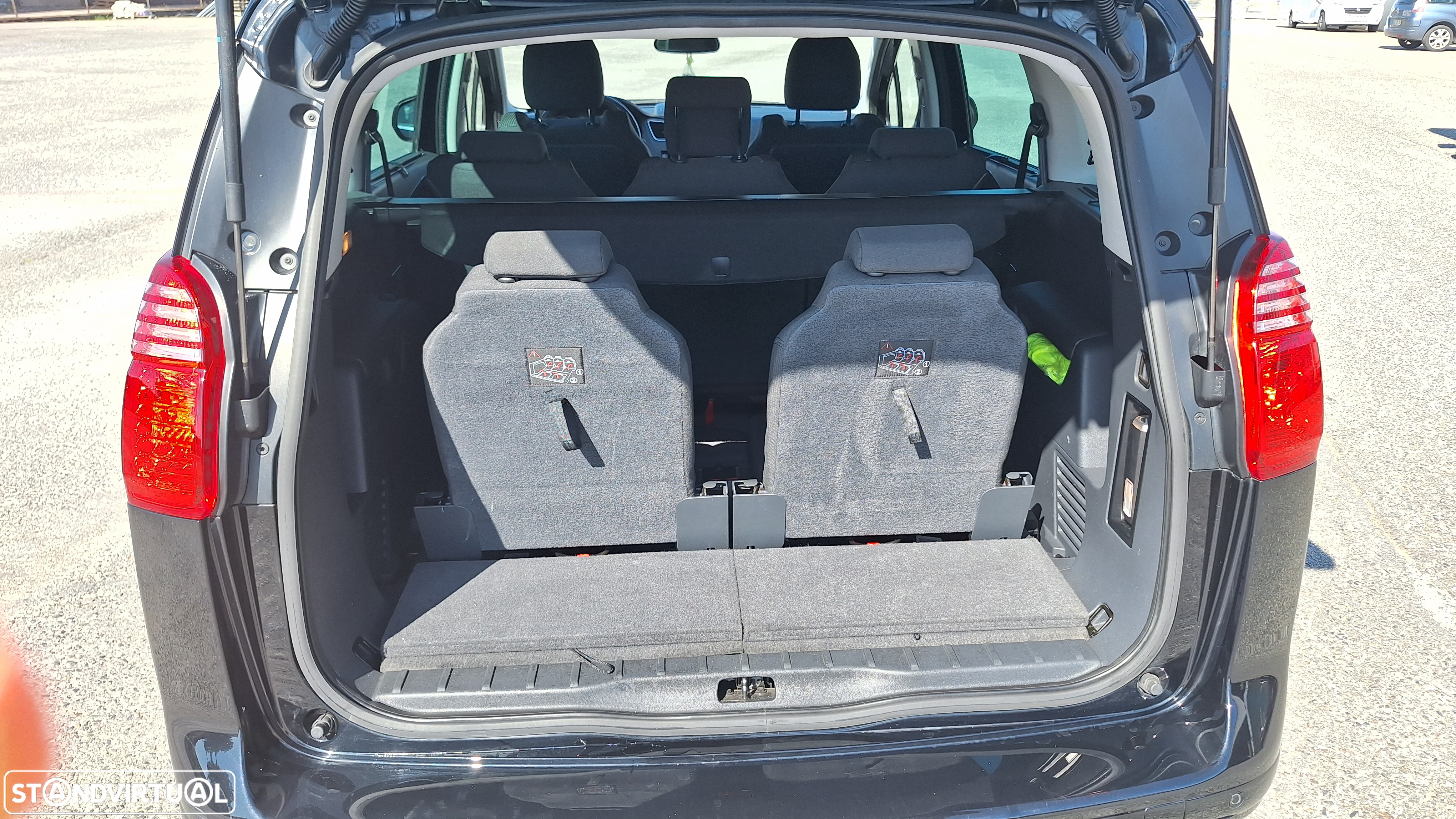 Peugeot 5008 1.6 HDi 7L Allure - 7
