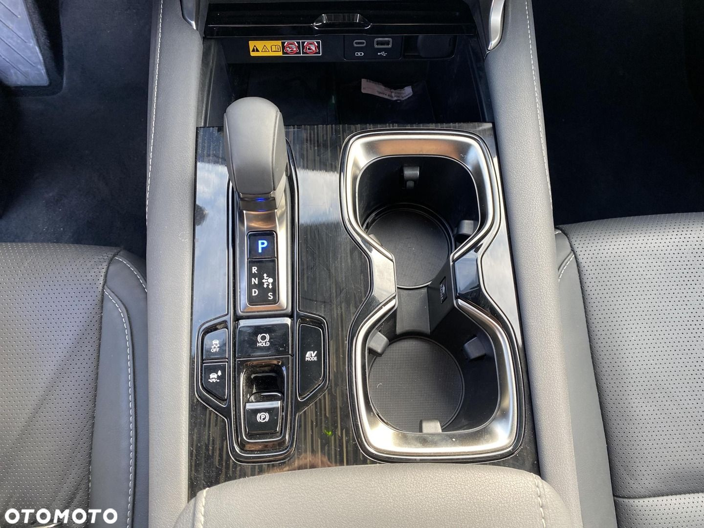 Lexus RX 350h Prestige - 22