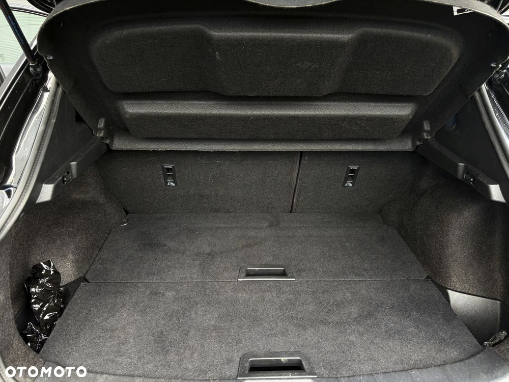 Nissan Qashqai 1.3 DIG-T DCT N-CONNECTA - 34