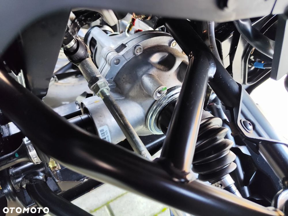 Can-Am Outlander - 32