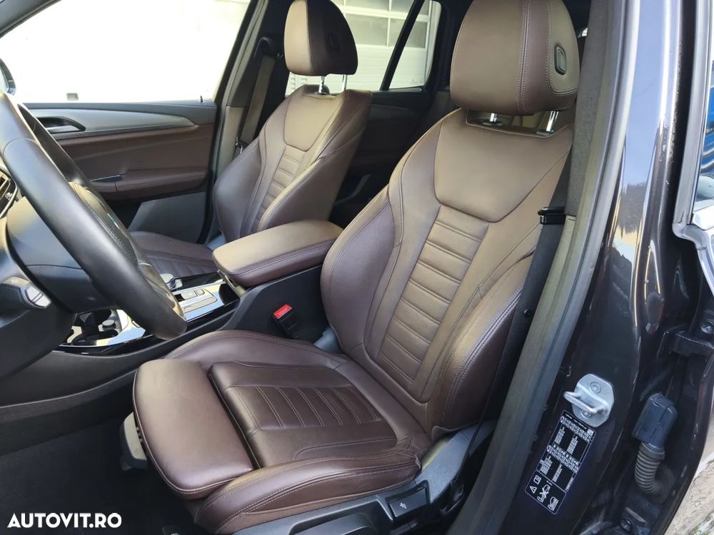 BMW X3 xDrive20d AT Luxury Line - 30