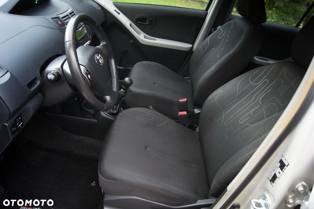 Toyota Yaris 1.33 VVT-i Cool+ - 18