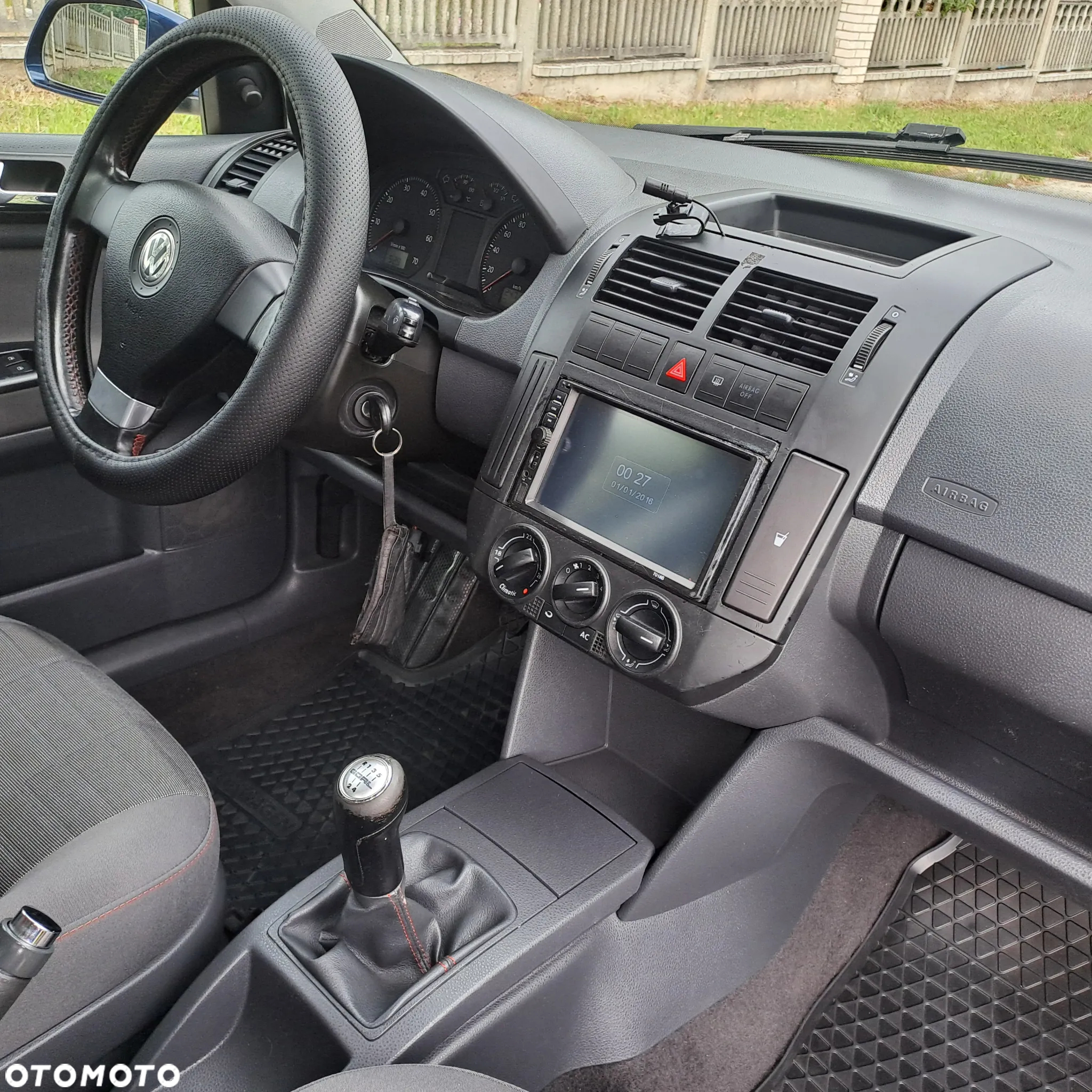 Volkswagen Polo - 9