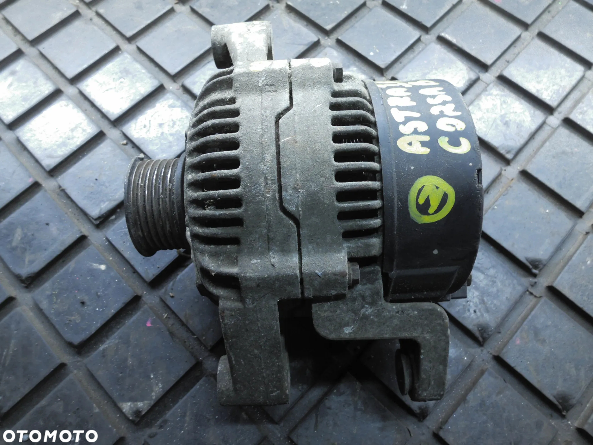 ALTERNATOR 0123120001 CORSA B ASTRA F VECTRA B POSIADAM 3 SZTUKI - 3