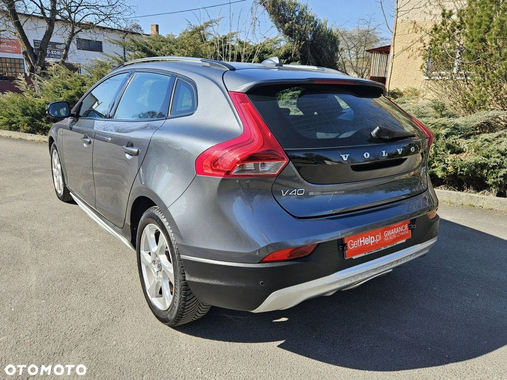Volvo V40 Cross Country D2 Momentum - 4