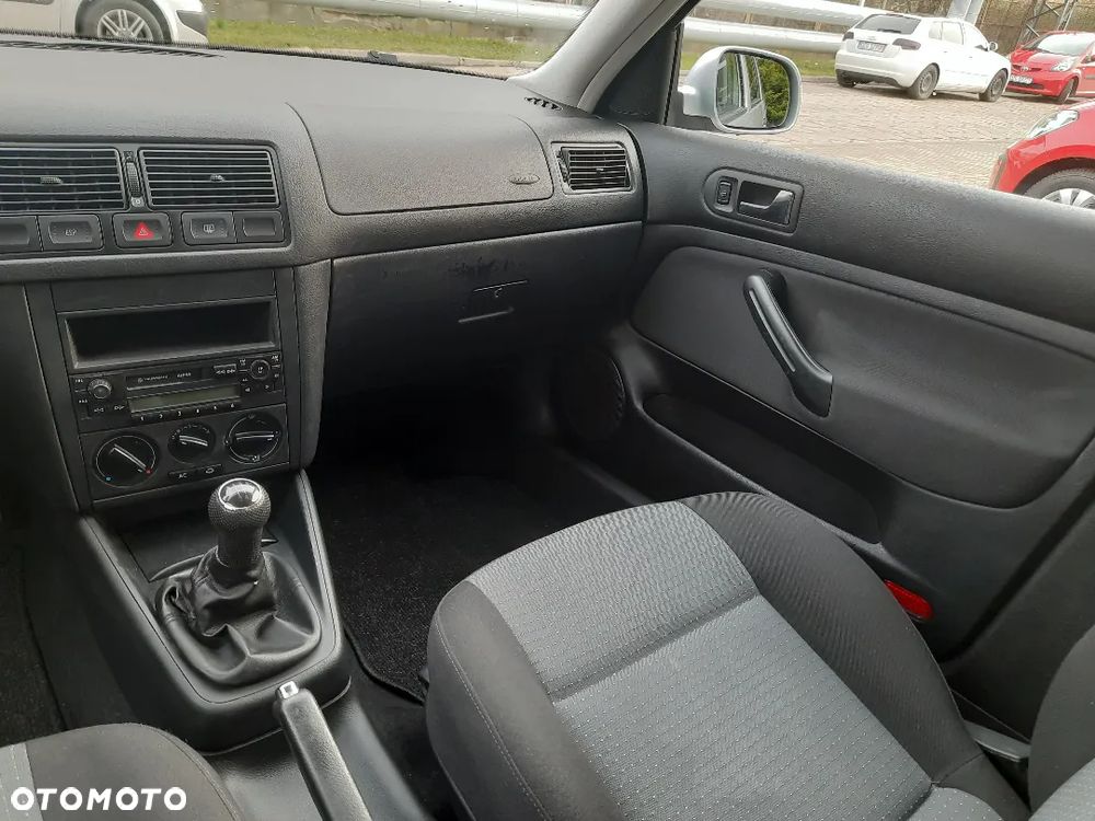 Volkswagen Golf Variant 1.6 Ocean - 9
