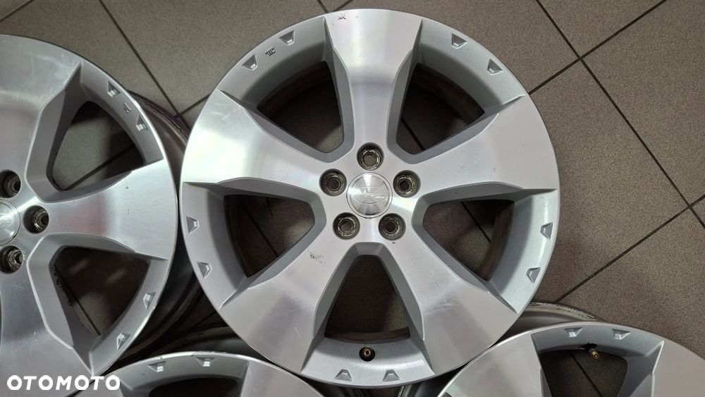 Felgi Aluminiowe 17 Subaru Forester 5x100 ET 48 - 8