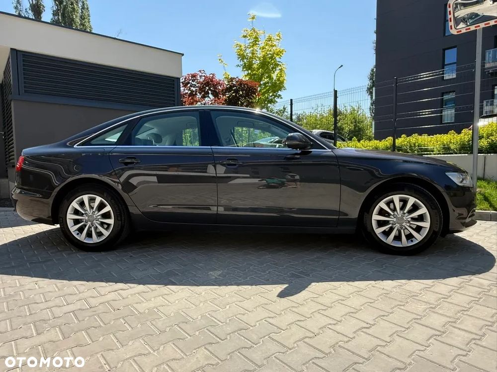 Audi A6 - 4