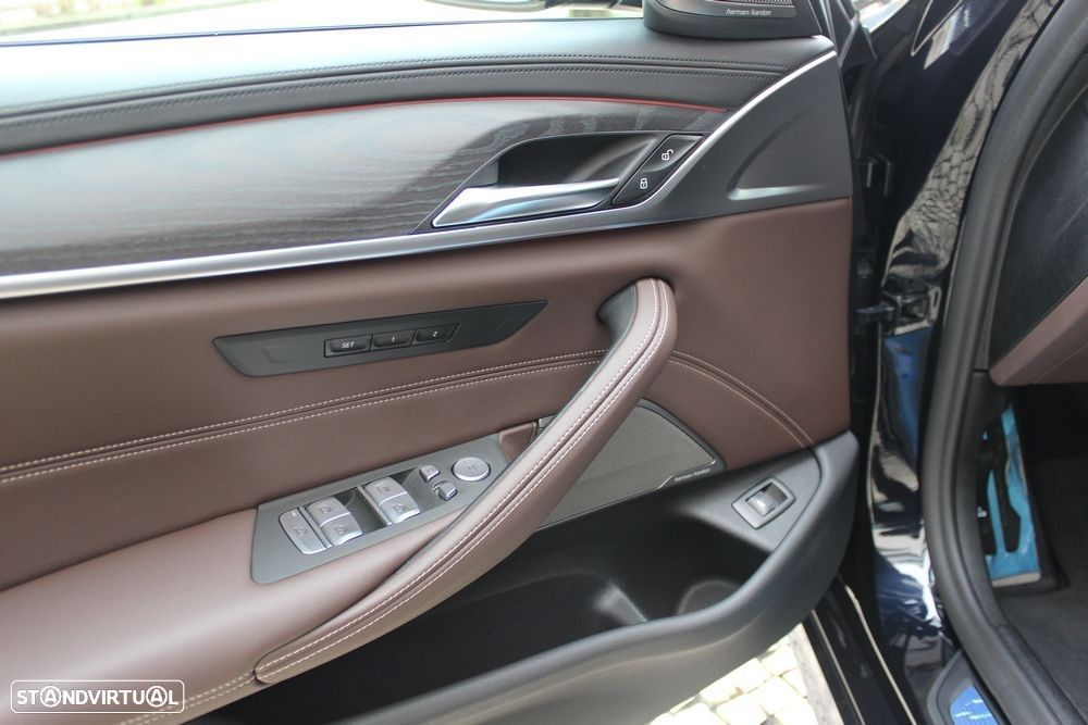 BMW 520 d Pack M Auto - 16