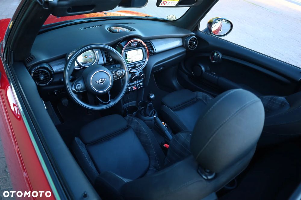 MINI Cooper Sidewalk - 8