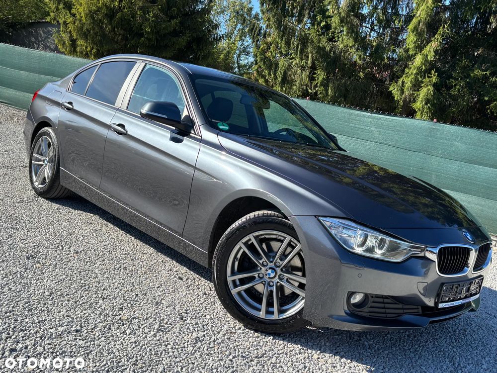 BMW Seria 3 320d Sport Line - 19
