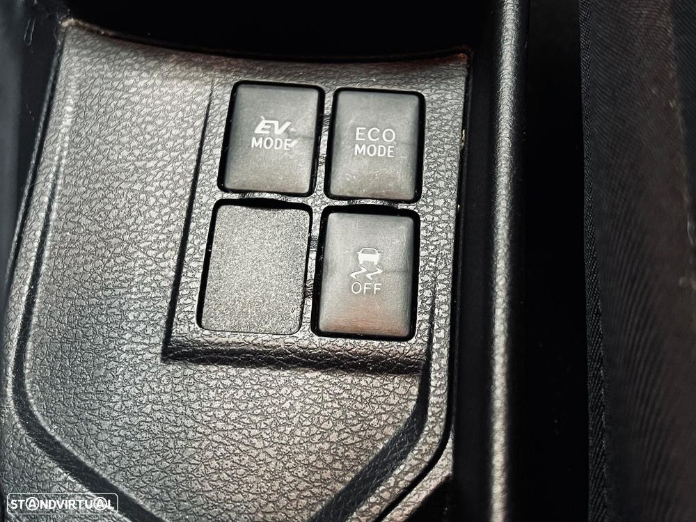 Toyota Yaris 1.5 HSD Comfort - 32