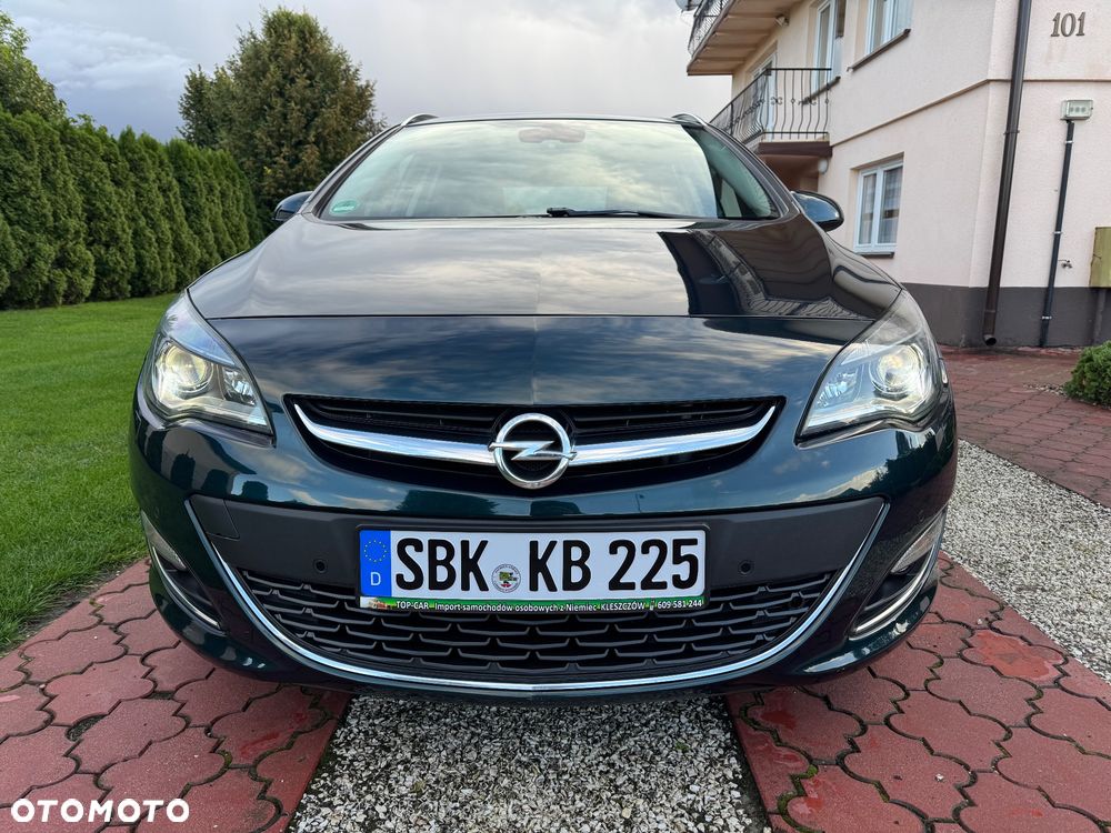 Opel Astra 1.4 T Cosmo - 14