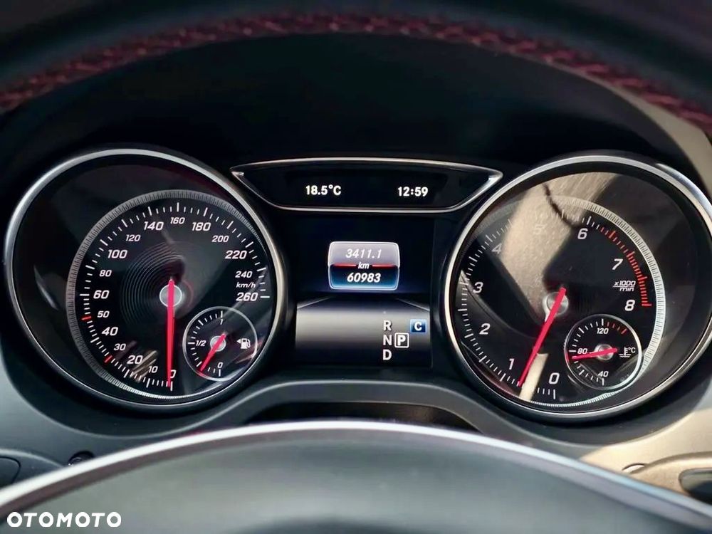 Mercedes-Benz CLA - 9