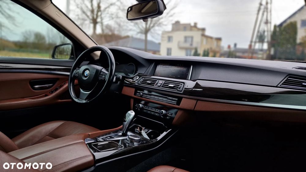 BMW Seria 5 520d xDrive Luxury Line - 21