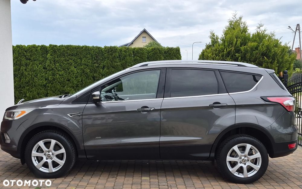 Ford Kuga - 32